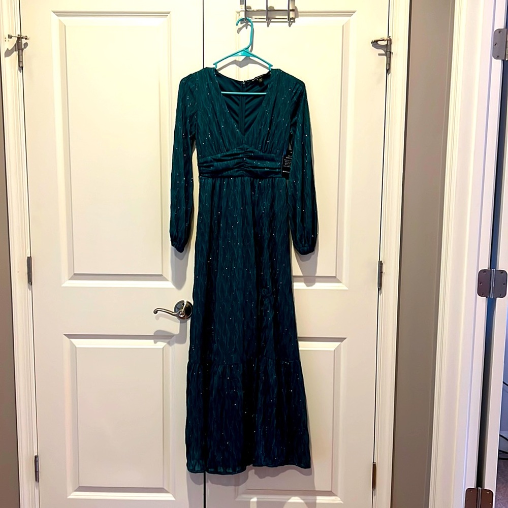 Boston Proper maxi emerald green dress! Size 0!